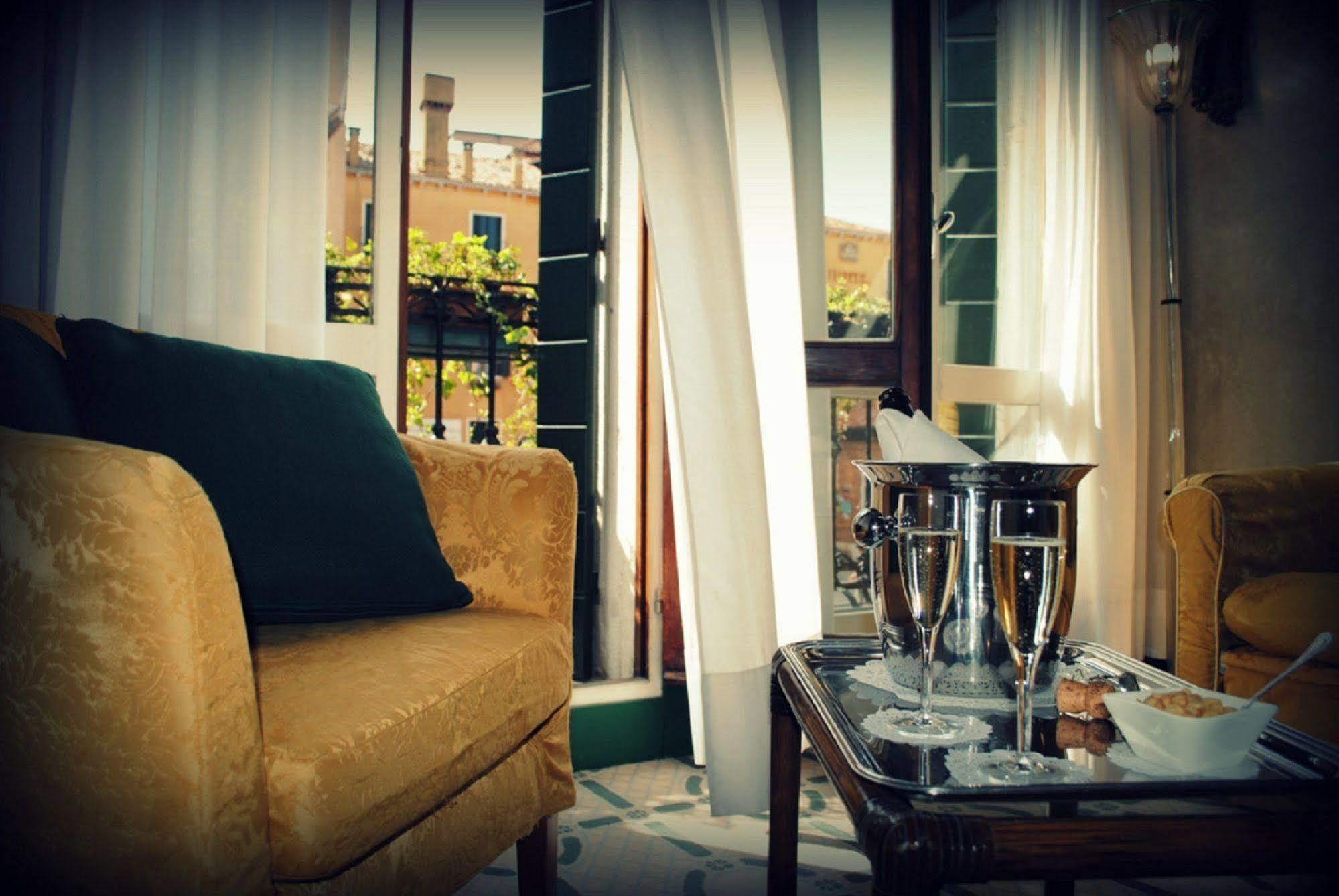 Hotel Palazzo Del Giglio Benátky Exteriér fotografie
